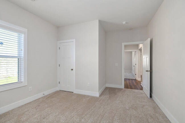 Building Photo - 2070 Hatteras Way