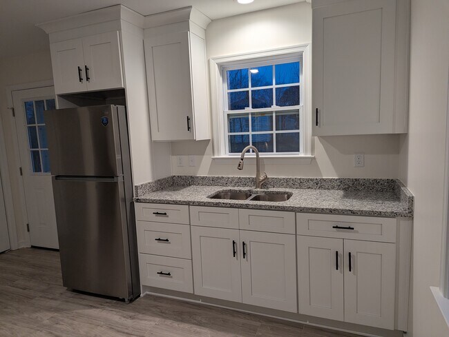 Building Photo - 4600 Chipoax Ave