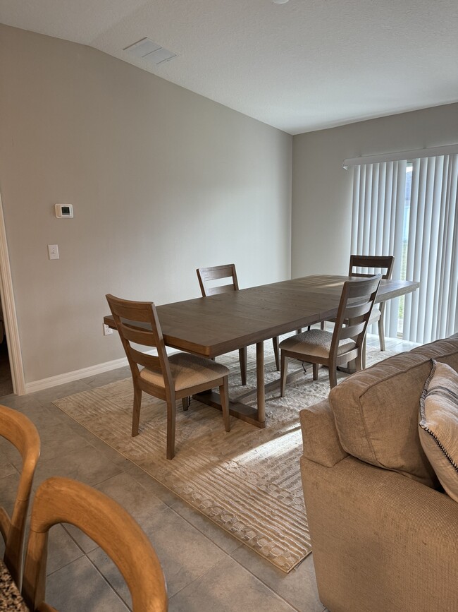 Building Photo - 10359 Scarlet Skimmer Dr