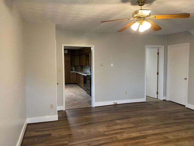 Building Photo - Coming soon! 4 Bedroom Farmhouse for Rent ...