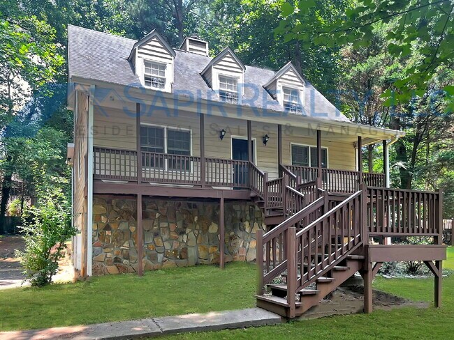 Primary Photo - 4125 Maple Ferry Dr