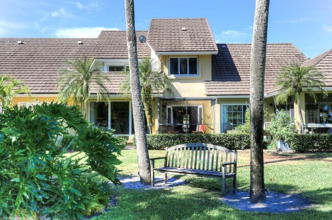 Building Photo - 2624 Muirfield Ct