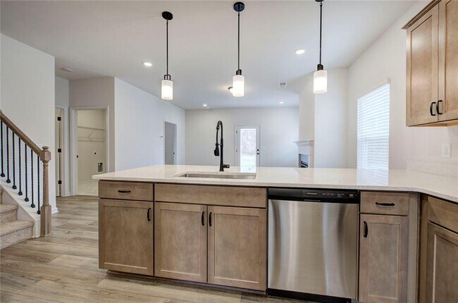 Building Photo - 503 Ozark Ln