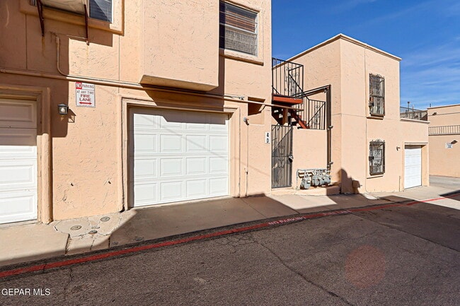 Building Photo - 2520 San Jose Ave