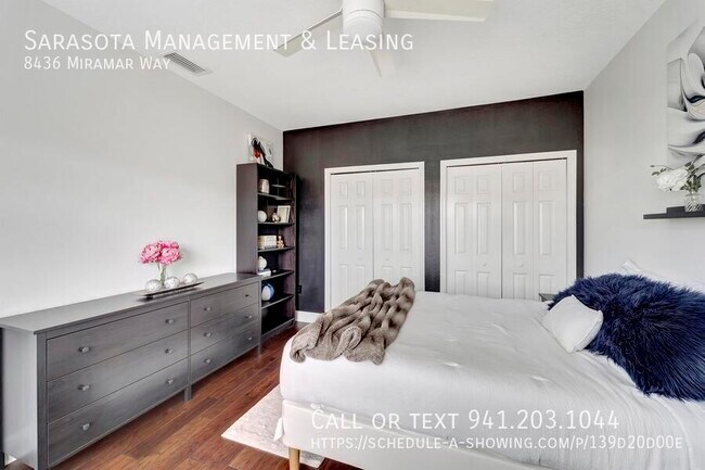 Building Photo - 8436 Miramar Way