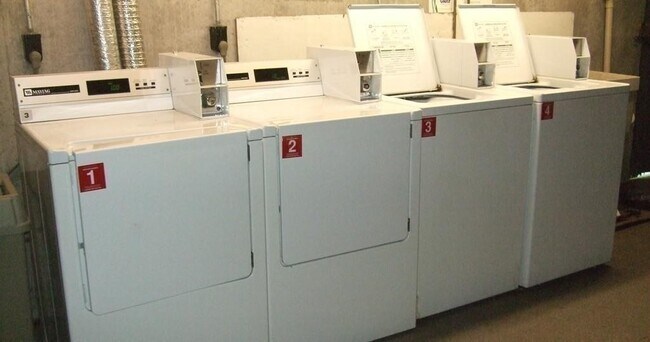 Building Photo - 18 Washington St