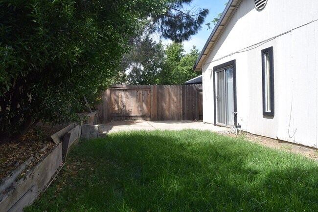 Building Photo - 1317 Rice Ln