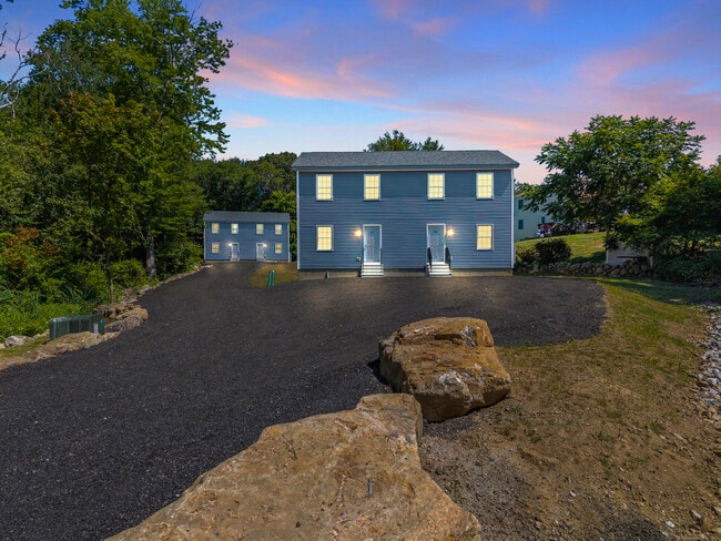 Building Photo - 154 Grove Ave