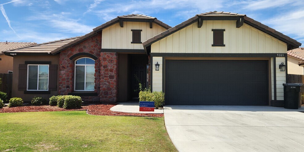 Primary Photo - 9103 Bolero Ave