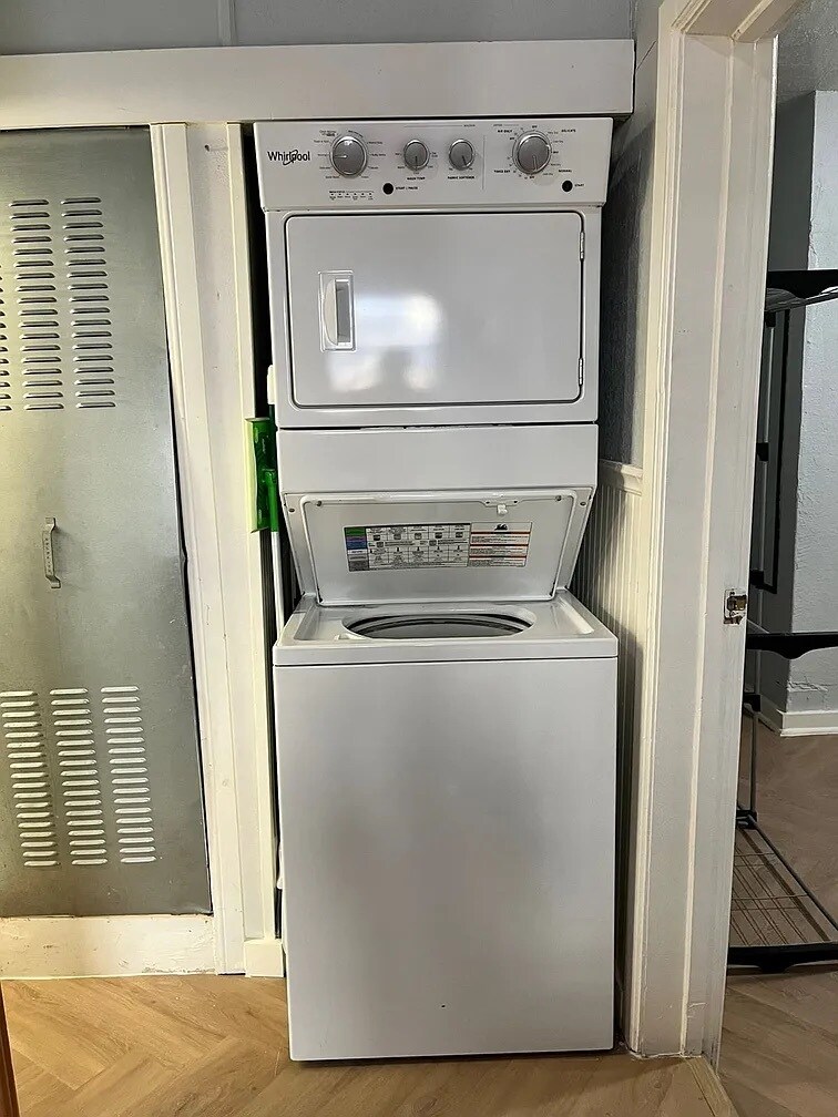 Building Photo - 234 Princeton Ave