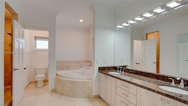 Building Photo - 500 SW 51st Ct
