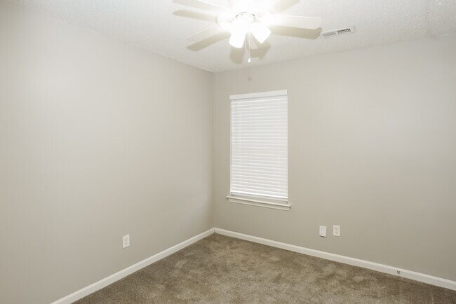 Building Photo - 5321 Padstow Ct