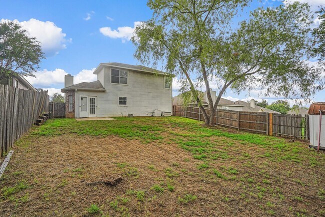 Building Photo - TOTALY REMODELED 4-2 In Mansfield ISD!