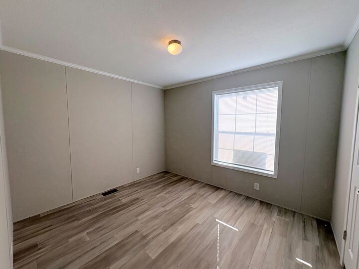 Building Photo - 10610 State Rte 762