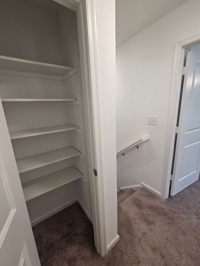 Building Photo - WOODLANDS AT WESTERN BRANCH