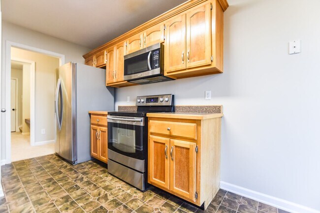 Building Photo - 3886 Stella Dr
