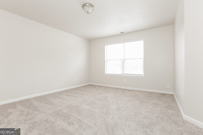 Building Photo - 3005 Pebble Creek Ln