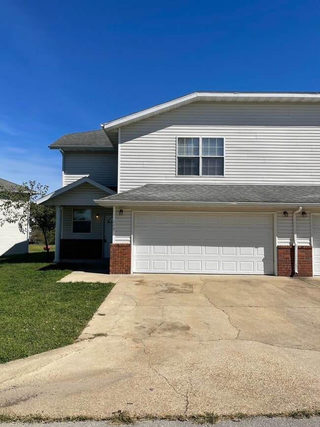 Building Photo - Available February 7th