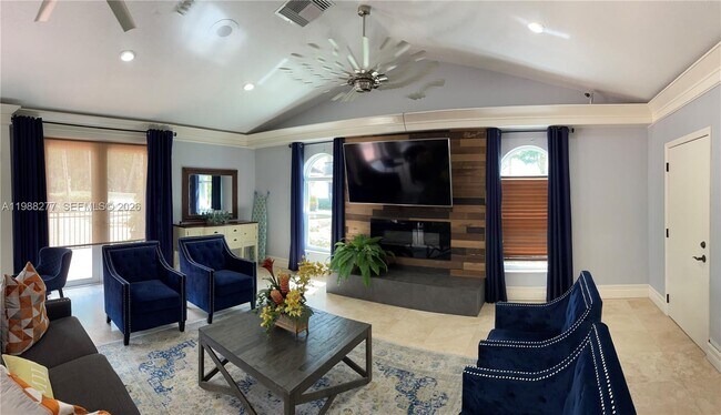 Building Photo - 8871 Wiles Rd