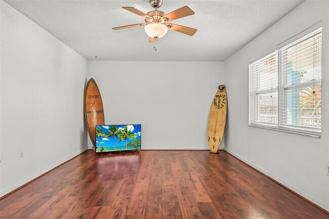 Building Photo - 11655 3rd St E