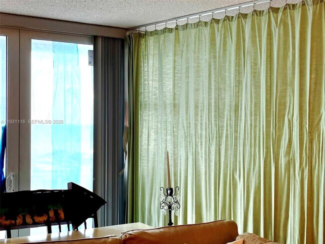 Building Photo - 3180 S Ocean Dr