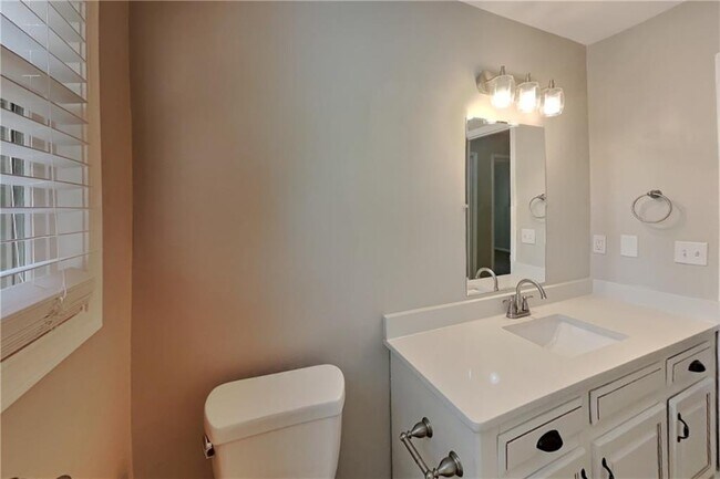 Building Photo - 3259 Rangers Gate Dr