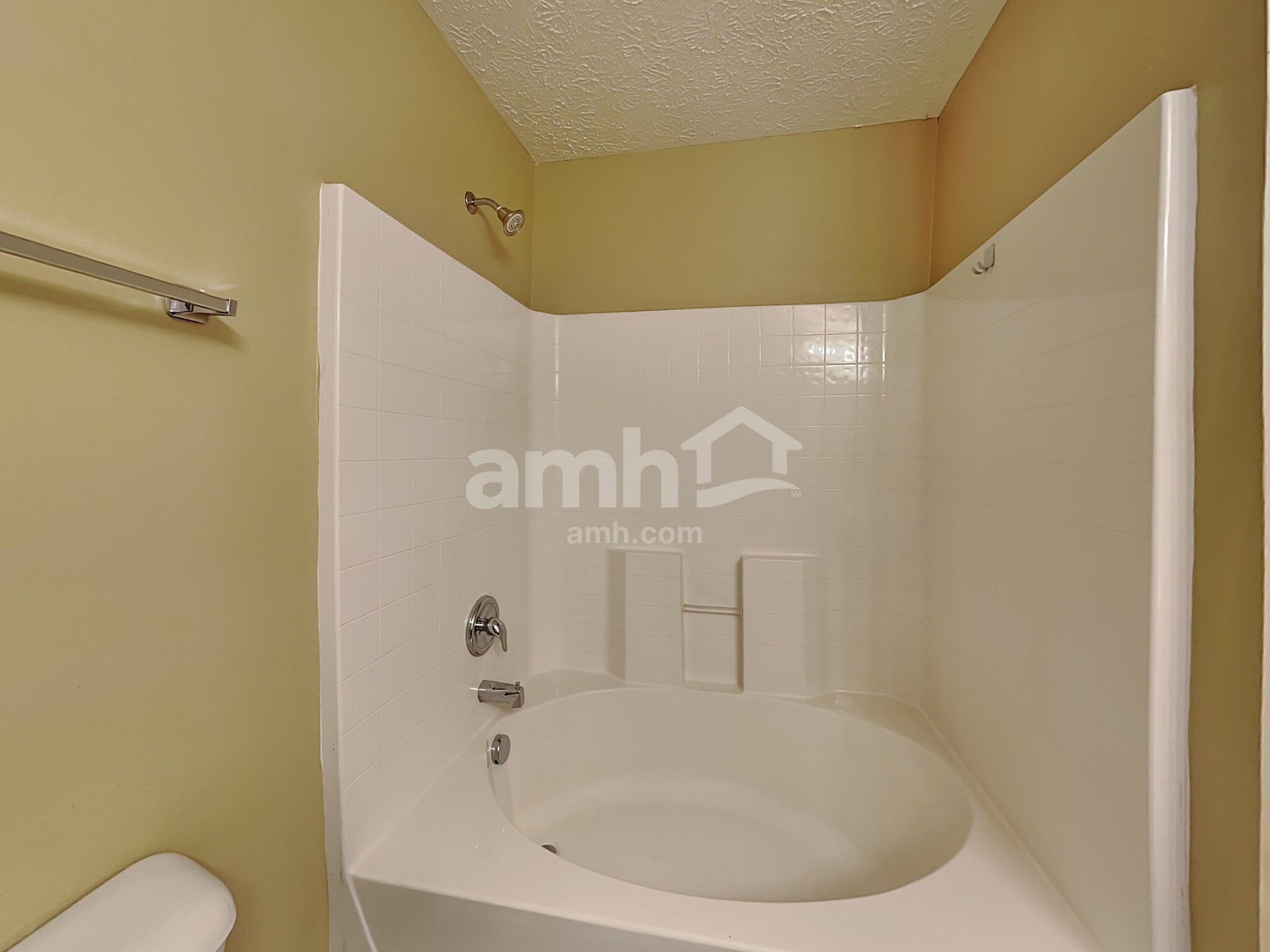 Building Photo - 3173 Hidden Creek Dr