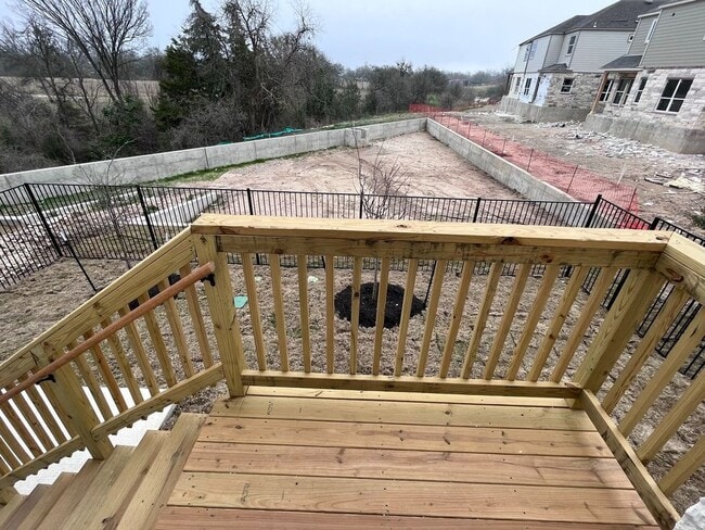 Building Photo - 1531 N Red Bud Ln