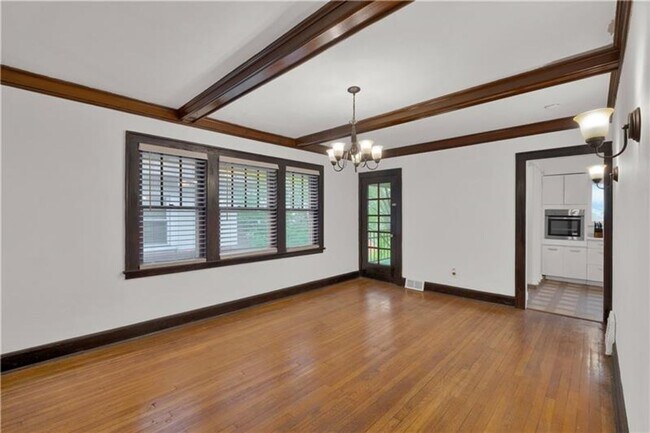 Building Photo - 3409 Portola Ave