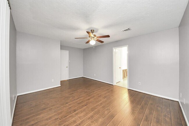 Building Photo - 8502 Fawn Terrace Dr