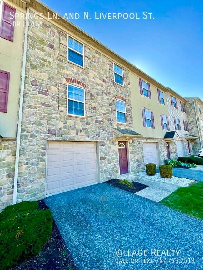 Building Photo - 155 Springs Ln