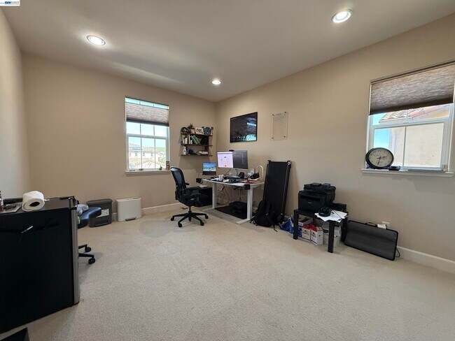 Building Photo - 7826 Kelly Canyon Pl