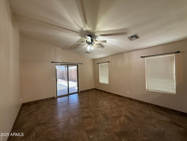 Building Photo - 11761 W Dos Rios Dr