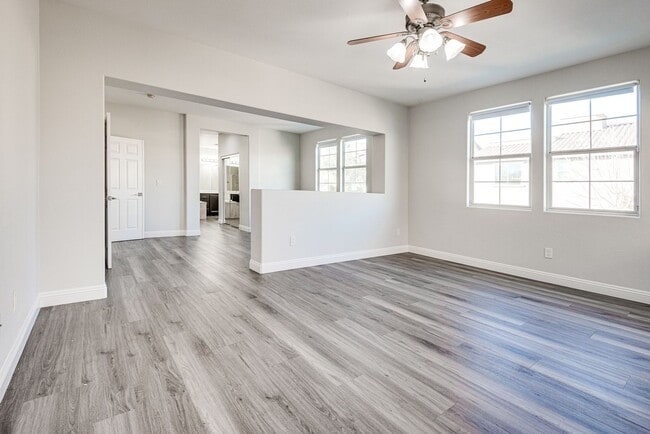 Building Photo - Spacious Family Home with Pool & 3-Car Garage in the Heart of North Las Vegas