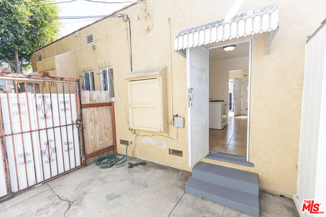Building Photo - 5825 Venice Blvd.