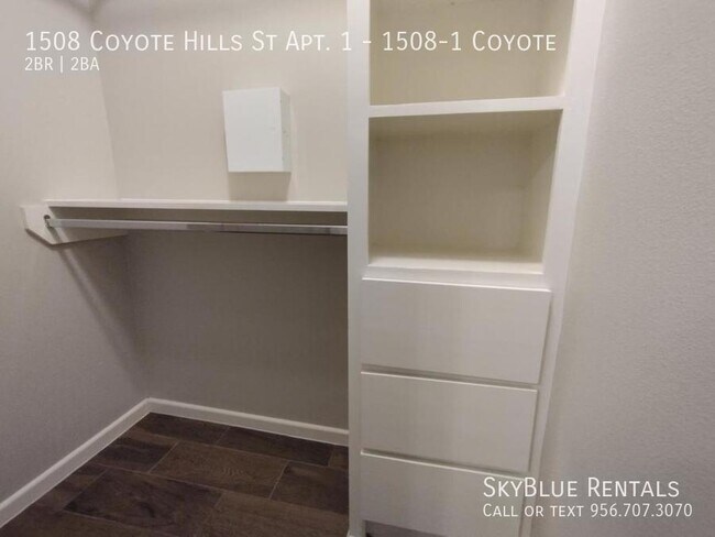 Building Photo - 1508 Coyote Hls