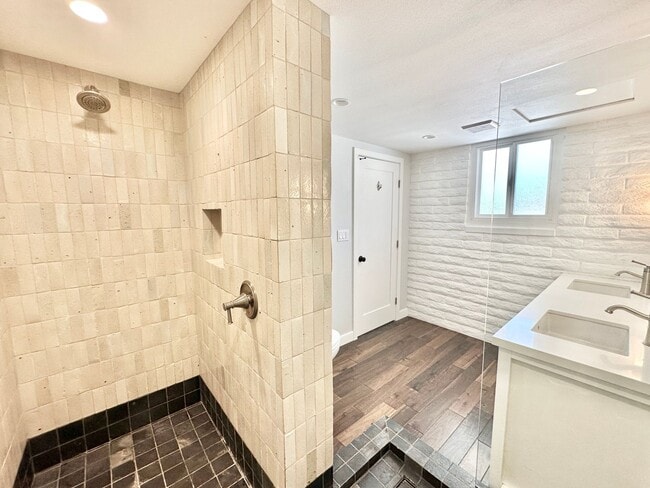 Building Photo - Beautifully Updated & Remodeled Single-Story Country Home with Detached Guest Home Unit on Gated ...