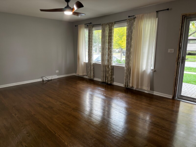 Building Photo - 704 Wilshire Dr