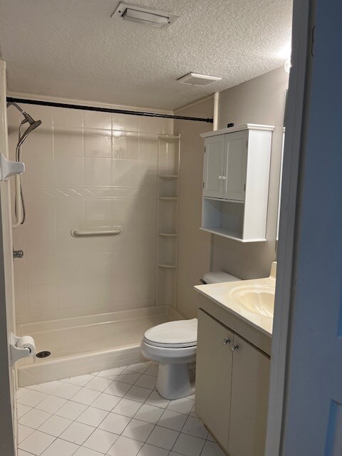 master bathroom - 1300 SE 31st Ct