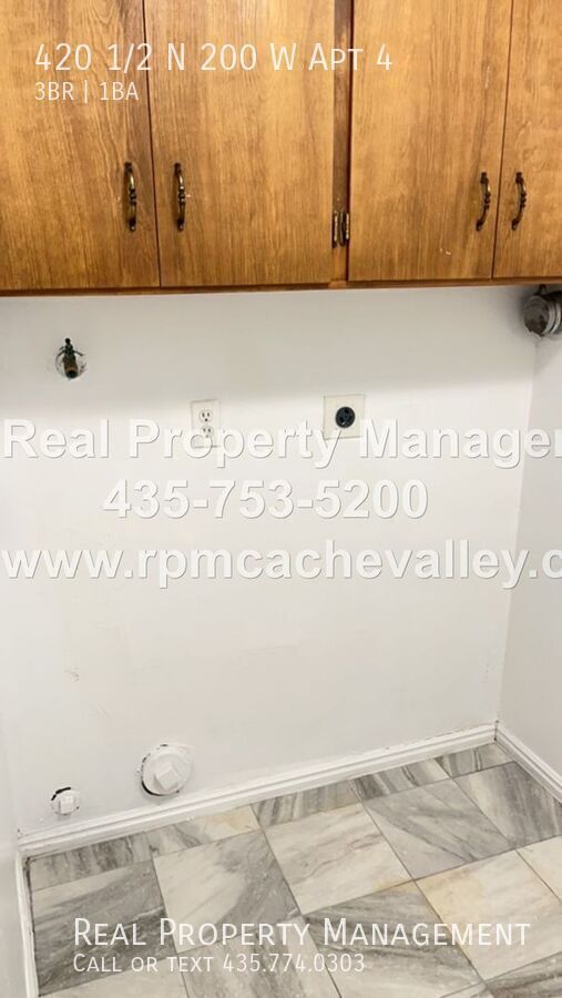 Building Photo - 420 1/2 N 200 W Apt 4-