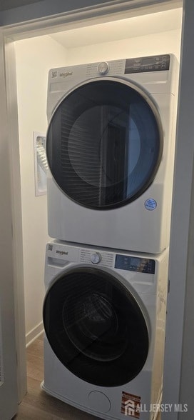 Building Photo - 211 Henderson Rd