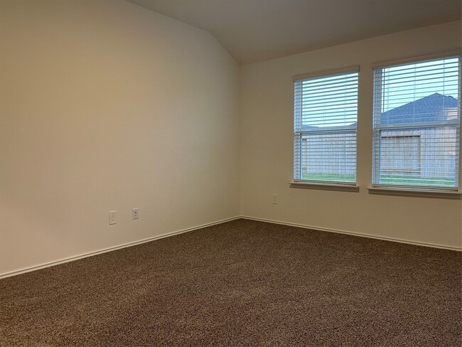Building Photo - 7423 Audubon Russet Dr