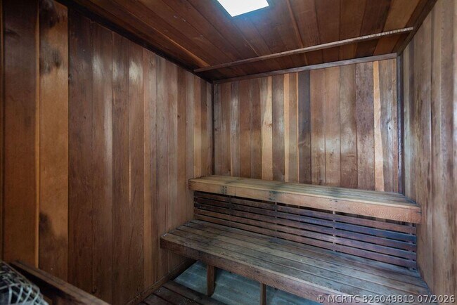 Building Photo - 6463 La Costa Dr