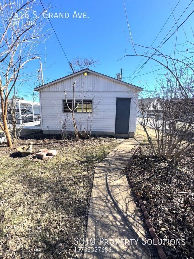 Building Photo - Charming 2 bedroom, 1 bathroom house locat...