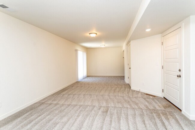 Building Photo - Move-In Ready Home in Desirable Banning Lewis Ranch!!
