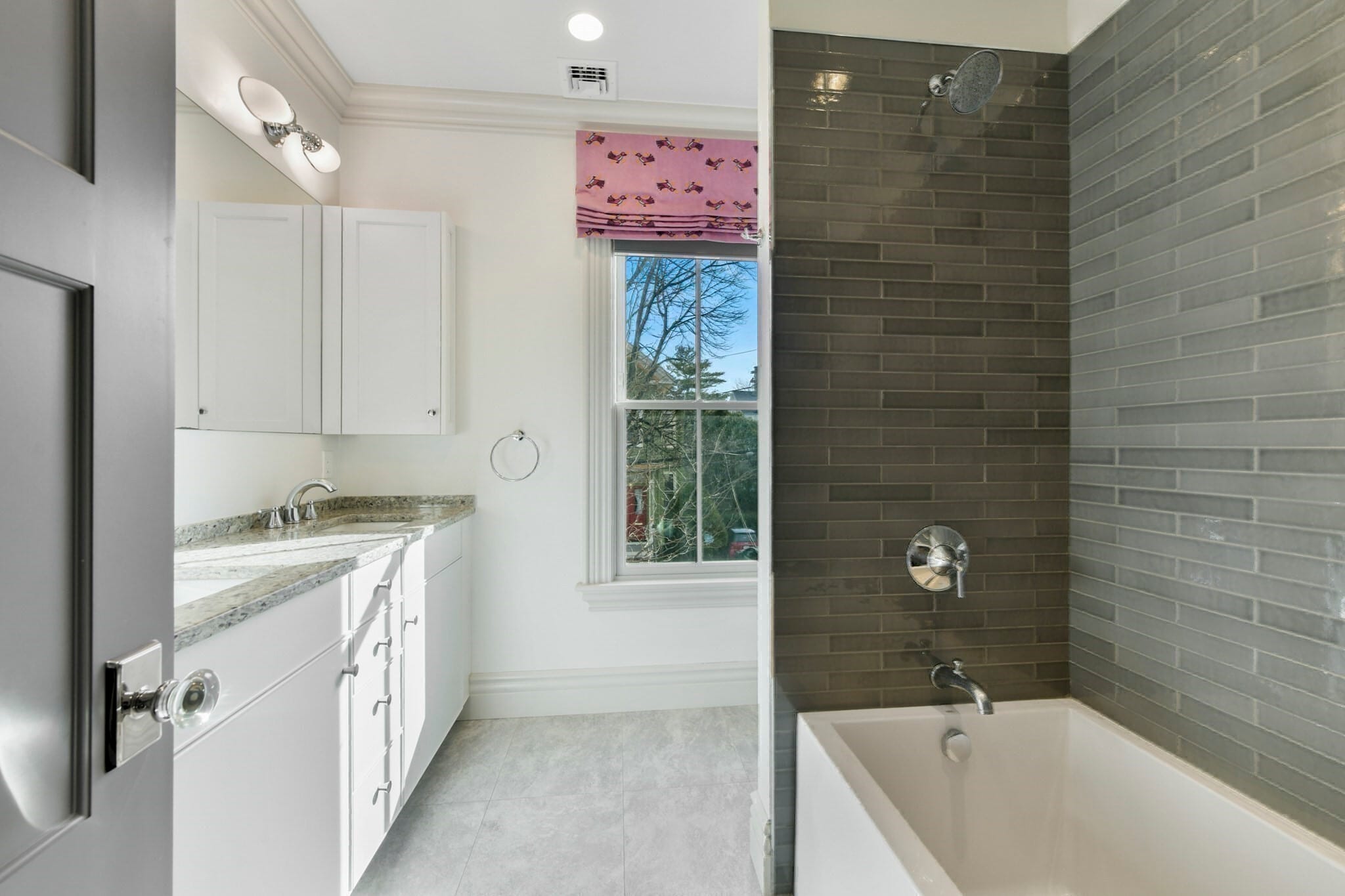 Building Photo - 13 Greenough Ave