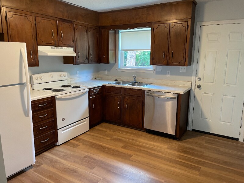 Building Photo - 4812 Tradewinds Dr