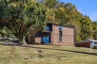Building Photo - AVAILABLE NOW. 3 BED 1 BATH. IDEAL LOCATION IN BELLVUE. CLOSE TO EVERYTHING WEST NASHVILLE. NEWLY...