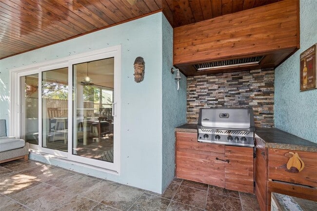 Building Photo - 292 Sunlit Cove Dr NE