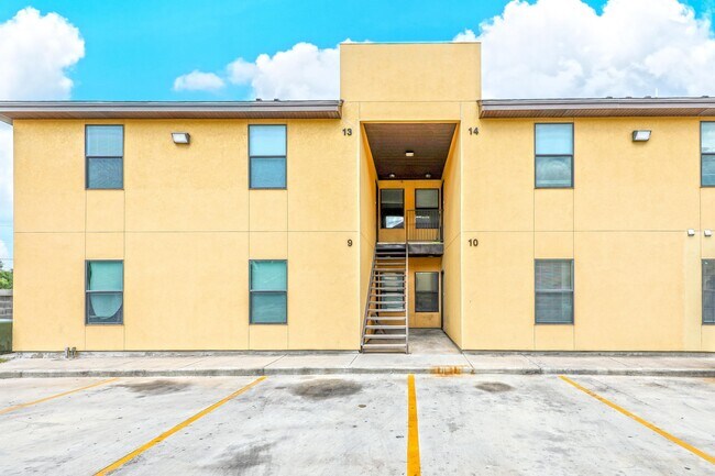 Building Photo - 2119 S Ejido Ave